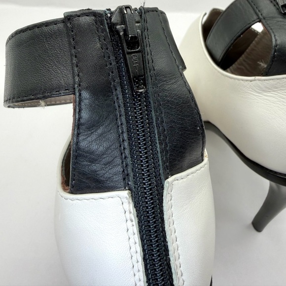 Tibi New York Luxury Abbie Peep Toe Booties Italy Leather Black White Heels 8.5 - Picture 5 of 8